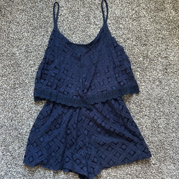 City Triangles Size S Romper - Picture 2 of 3